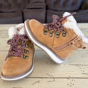 Cat & Jack Suede Furry Zippered Work Boots, 6